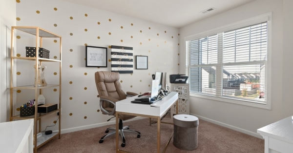 Your Guide to Creating the Ultimate Home Office for Custom Homes in 2023